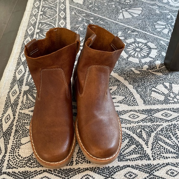 Roots Womens Shorty Boot - Picture 4 of 6